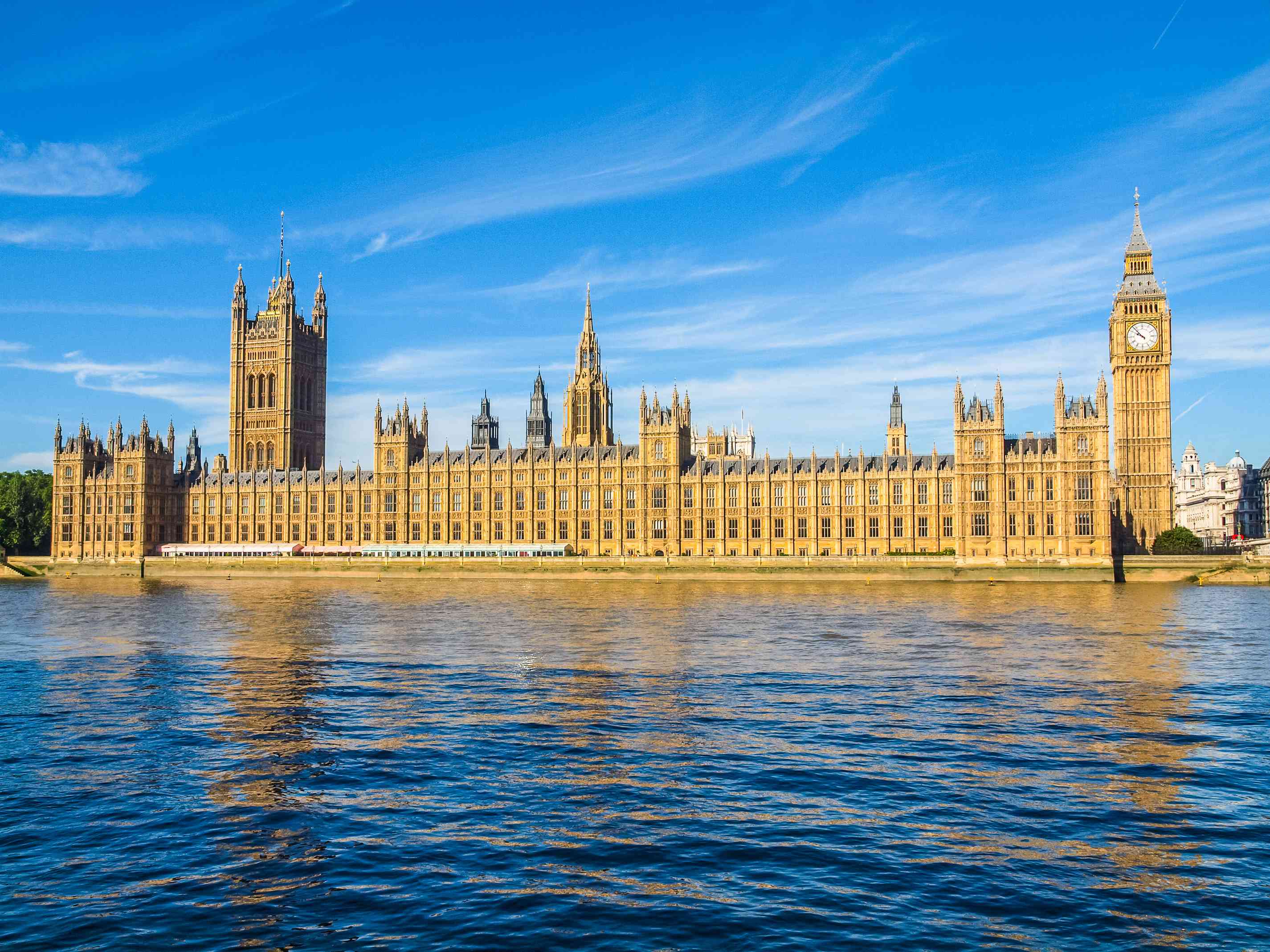 英國留學含金量較高的六大專業