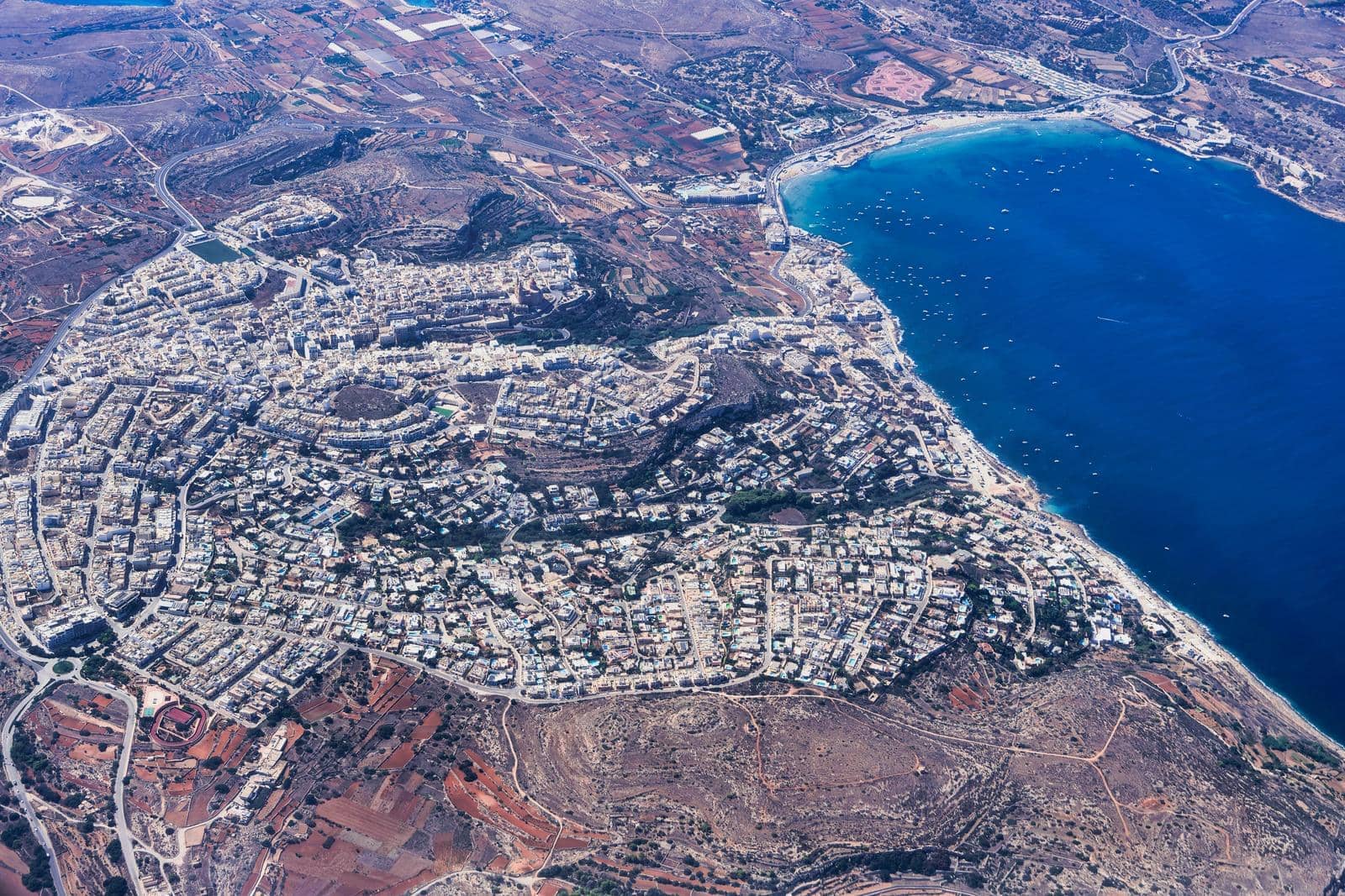 不同年齡段的申請人，該如何選擇適合自己的移民國家？