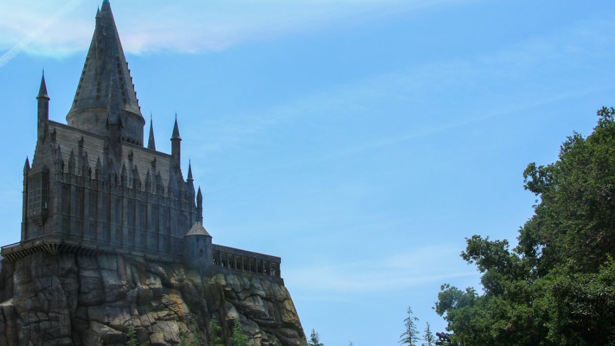 移民美國申請中，哪些人不能申請境內調整身份