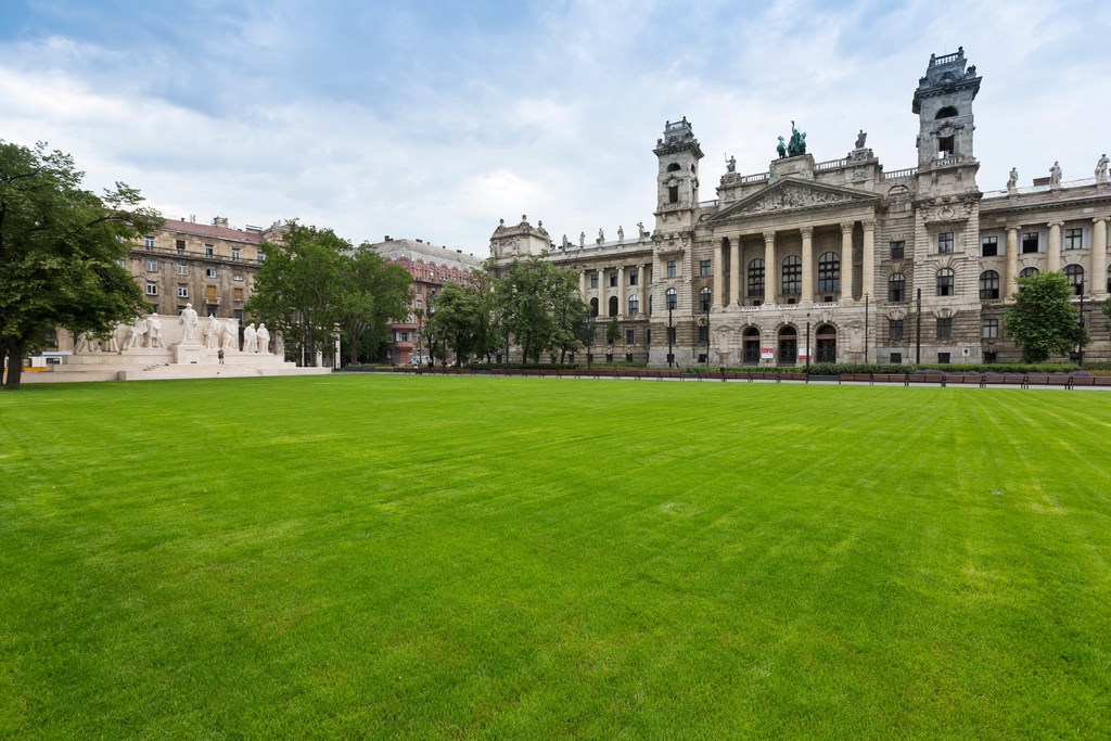 匈牙利投資移民適合哪些人？