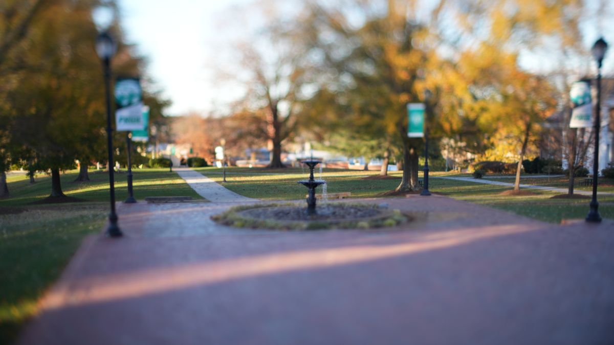 中考后如何規(guī)劃這些國家留學(xué)路徑？