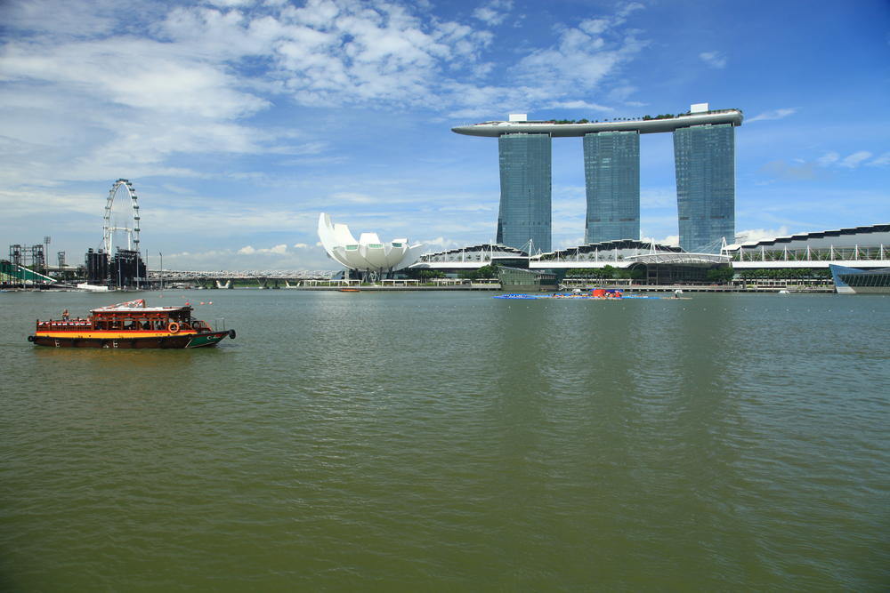 新加坡黃金通道自雇移民，低成本無雅思全家可隨行