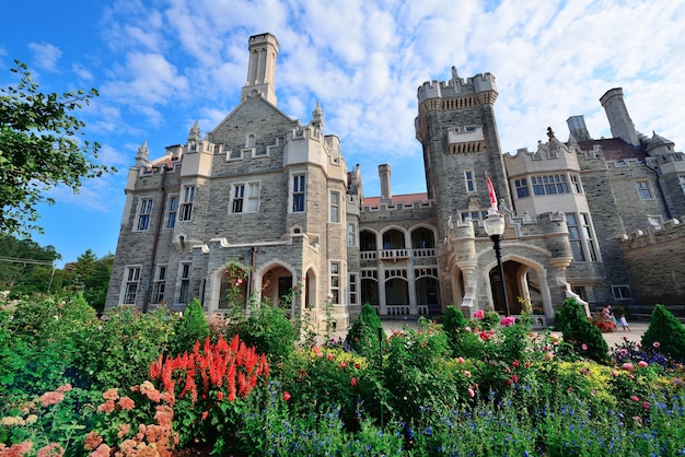 加拿大或?qū)⒂?1月上調(diào)移民目標(biāo)！2026年或破41萬名額！