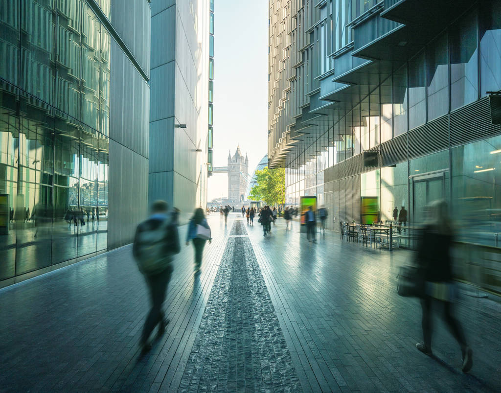 2026英國留學選校指南：三類梯隊費用全解析！